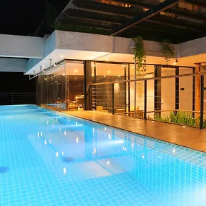 4* فندق ليكوود ريزيدنس